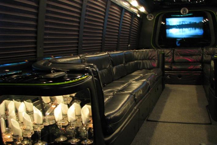 Party Buses Wilsonville